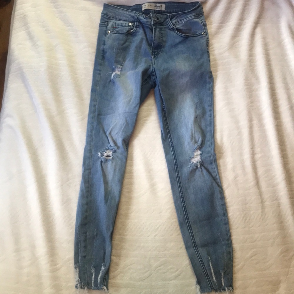 Denim Co • Medium Wash Stretch Skinnies
